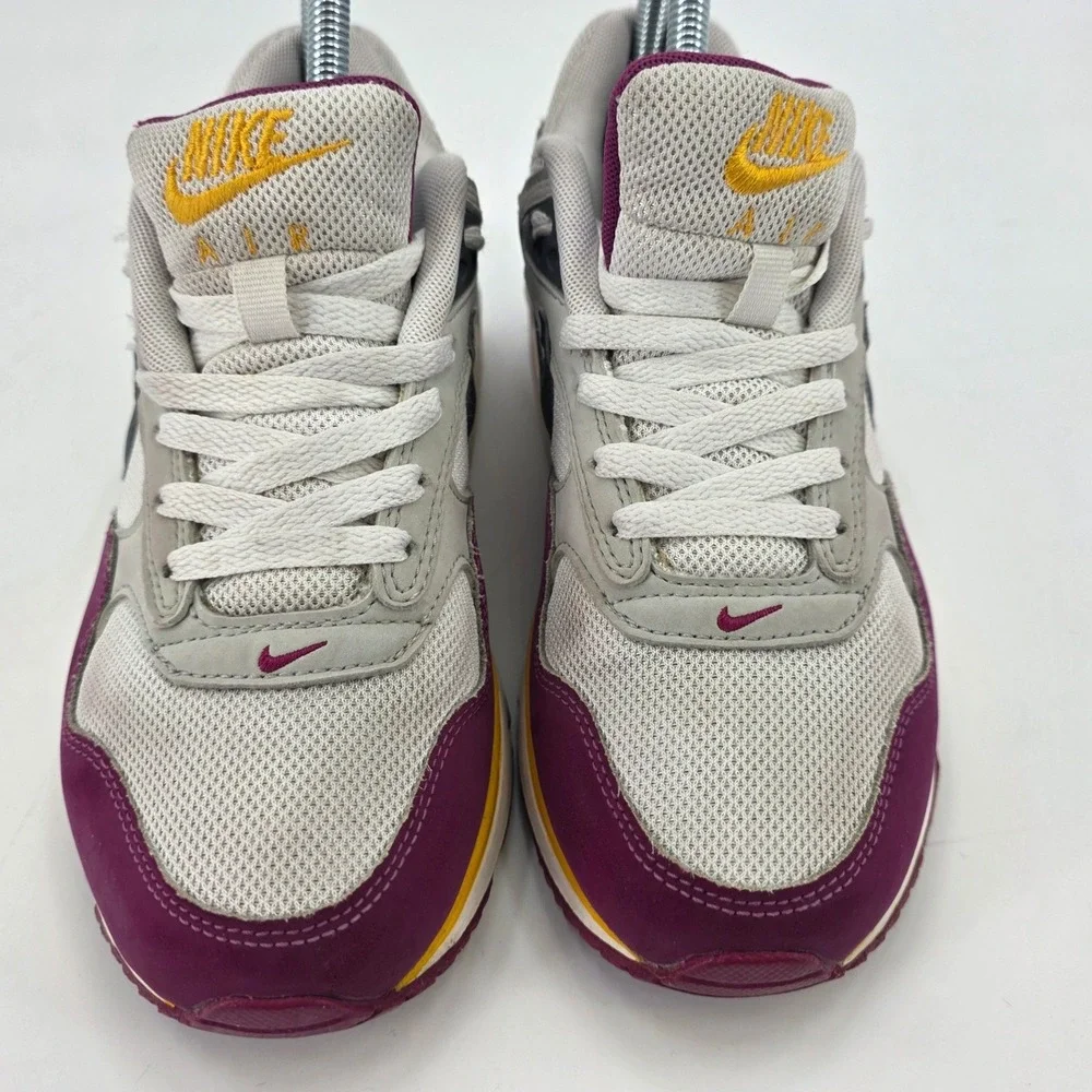 NIKE AIR MAX CORRELATE WOMENS SIZE 6.5 WHITE MAROON YELLOW SNEAKERS SHOE COMFORT - Picture 2 of 13